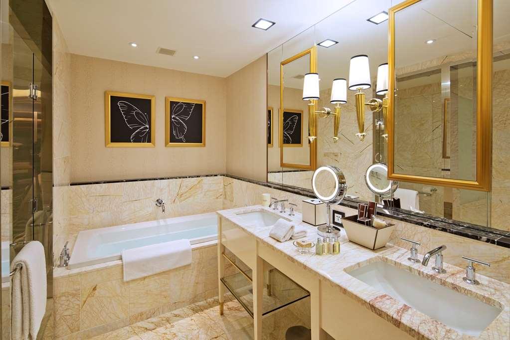 The Lin Hotel Тайчжун Экстерьер фото Bathroom