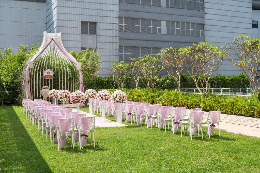 The Lin Hotel Тайчжун Экстерьер фото Wedding venue