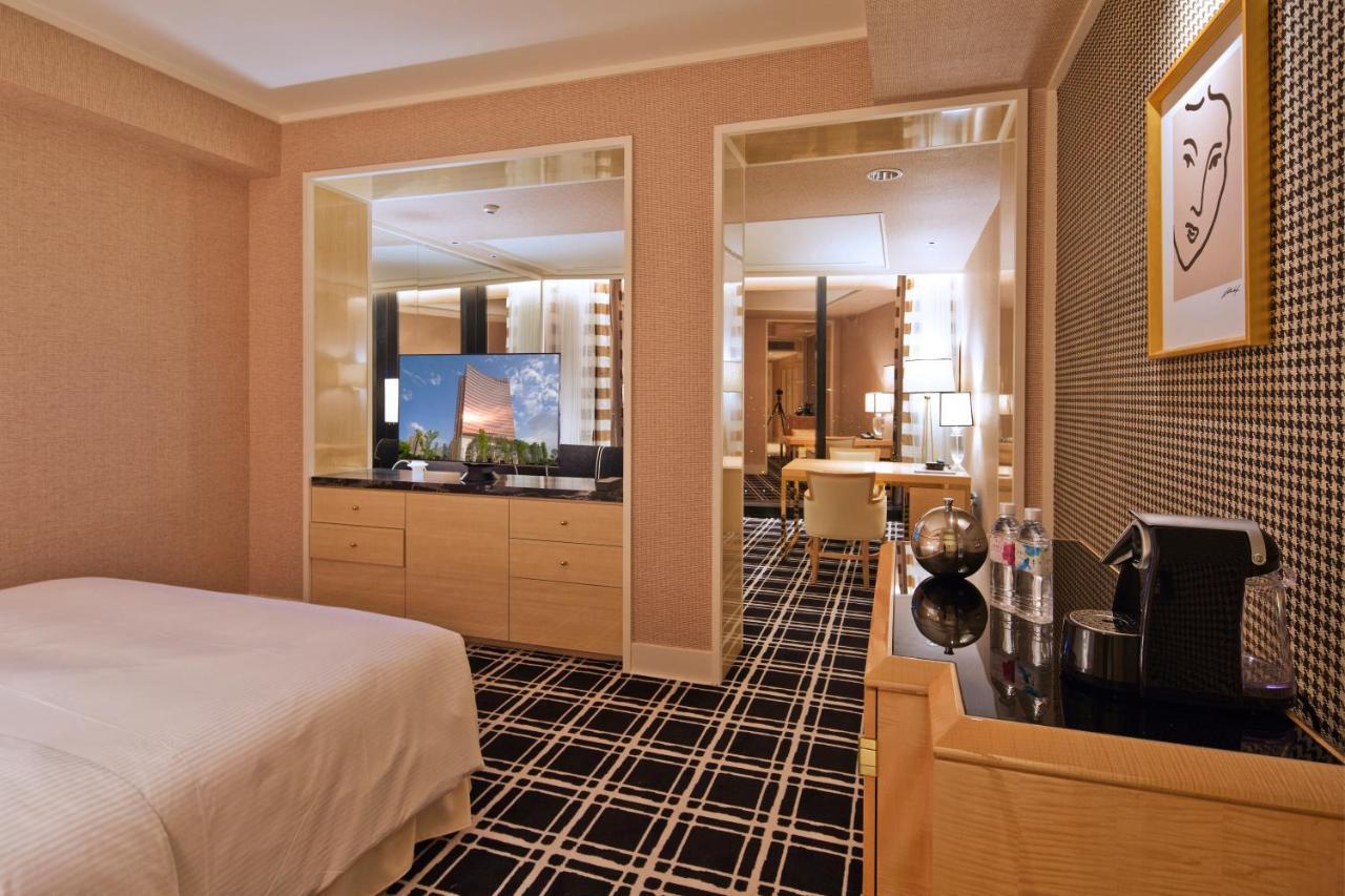 The Lin Hotel Тайчжун Экстерьер фото A suite at the hotel