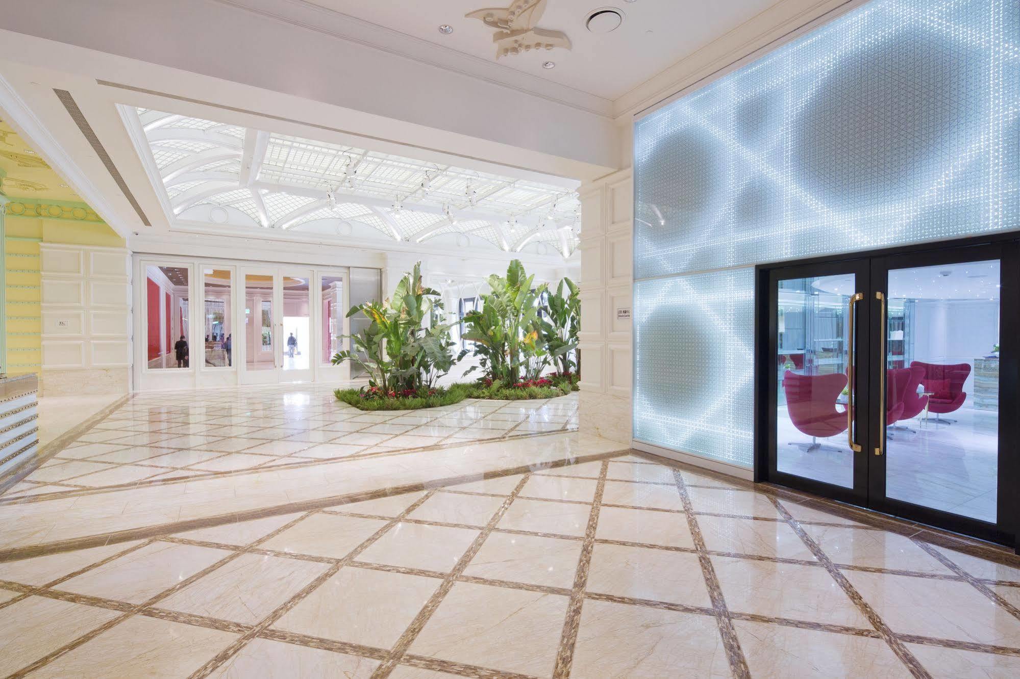 The Lin Hotel Тайчжун Экстерьер фото Interior of the hotel